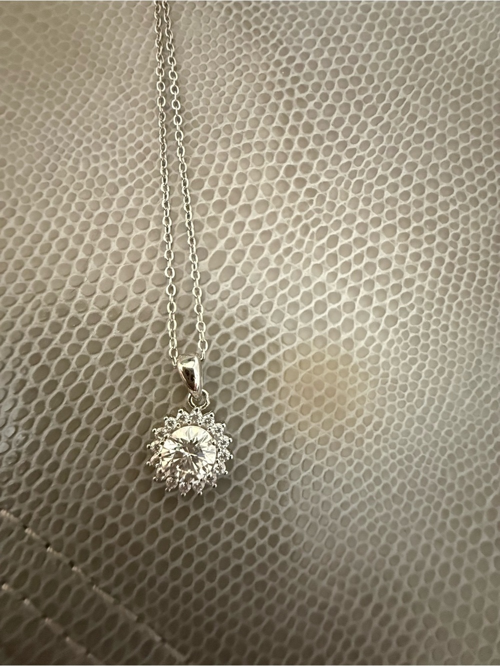 NWT 2ct Moissanite Sterling Silver Halo Pendant Necklace